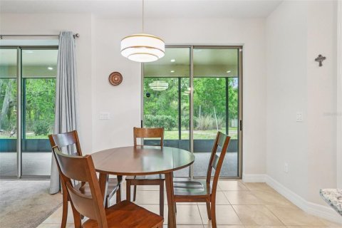 House in Tampa, Florida 4 bedrooms, 240.34 sq.m. № 2157410 - photo 8