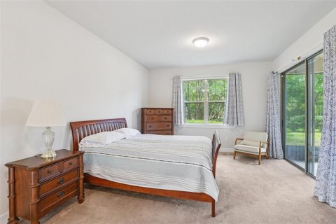 House in Tampa, Florida 4 bedrooms, 240.34 sq.m. № 2157410 - photo 14
