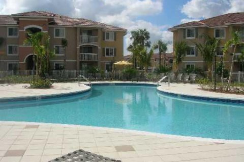 Condo in West Palm Beach, Florida, 1 bedroom № 2086562 - photo 2