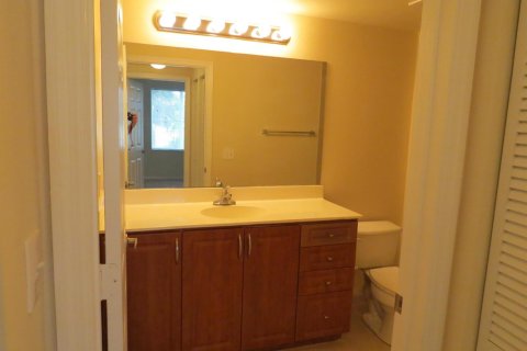 Condo in West Palm Beach, Florida, 1 bedroom № 2086562 - photo 10