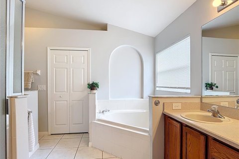 Casa en venta en Kissimmee, Florida, 4 dormitorios, 165.18 m2 № 1838285 - foto 18