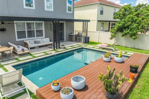 Casa en venta en Orlando, Florida, 3 dormitorios, 274.43 m2 № 2211362 - foto 12
