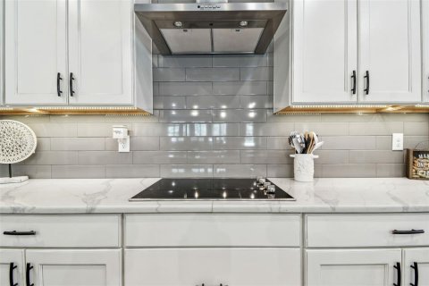 Touwnhouse à vendre à Palm Harbor, Floride: 3 chambres, 215.9 m2 № 1661753 - photo 17