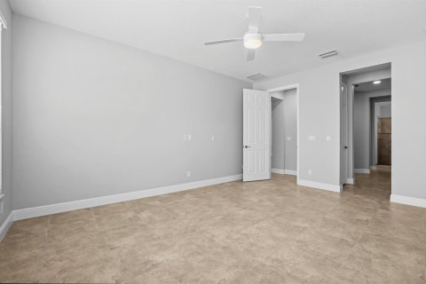 House in Port St. Lucie, Florida 3 bedrooms, 186.92 sq.m. № 2169923 - photo 19