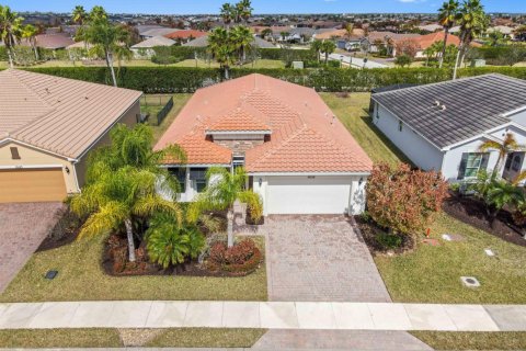 House in Port St. Lucie, Florida 3 bedrooms, 186.92 sq.m. № 2169923
