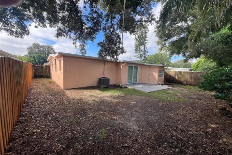Casa en venta en Largo, Florida, 3 dormitorios, 116.31 m2 № 2383846 - foto 13