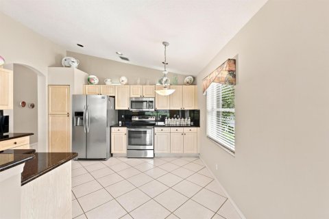 House in Boynton Beach, Florida 3 bedrooms, 175.03 sq.m. № 2189480 - photo 14