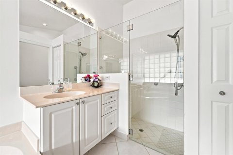 House in Boynton Beach, Florida 3 bedrooms, 175.03 sq.m. № 2189480 - photo 23