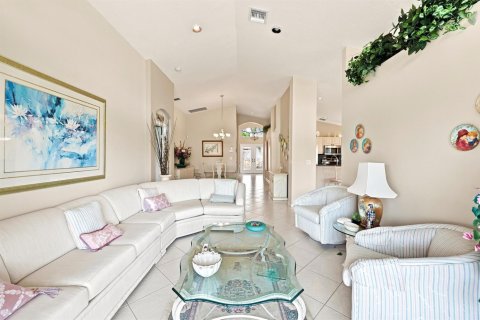 House in Boynton Beach, Florida 3 bedrooms, 175.03 sq.m. № 2189480 - photo 10