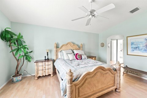 House in Boynton Beach, Florida 3 bedrooms, 175.03 sq.m. № 2189480 - photo 20