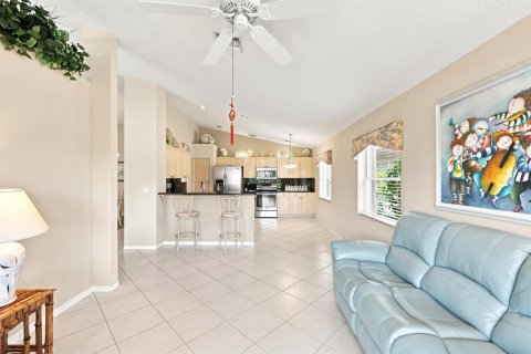 House in Boynton Beach, Florida 3 bedrooms, 175.03 sq.m. № 2189480 - photo 11