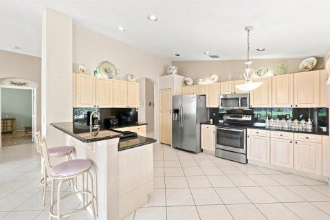 House in Boynton Beach, Florida 3 bedrooms, 175.03 sq.m. № 2189480 - photo 17