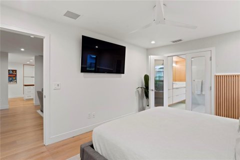 Купить виллу или дом в Клируотер, Флорида 7 комнат, 174.19м2, № 1690956 - фото 25