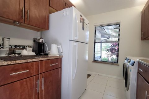House in Wellington, Florida 4 bedrooms, 238.48 sq.m. № 1103567 - photo 1