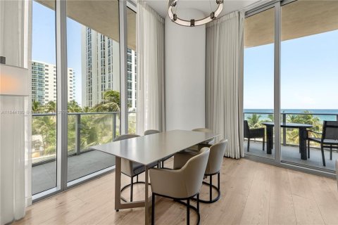 Condo in Hollywood, Florida, 2 bedrooms  № 1854864 - photo 10