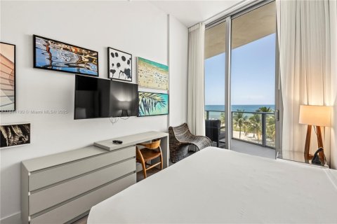 Condo in Hollywood, Florida, 2 bedrooms  № 1854864 - photo 5