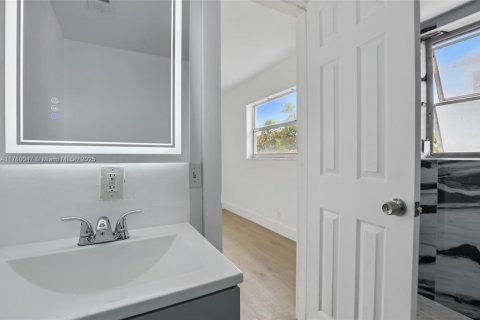 Copropriété à louer à Miramar, Floride: 2 chambres, 77.29 m2 № 1940050 - photo 17