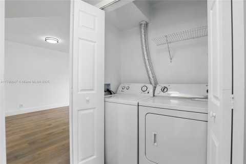 Copropriété à louer à Miramar, Floride: 2 chambres, 77.29 m2 № 1940050 - photo 20