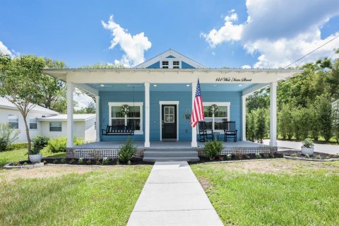 Casa en venta en Lake Helen, Florida, 3 dormitorios, 175.49 m2 № 1758266 - foto 1