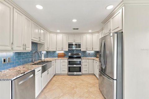 Touwnhouse à vendre à Saint Petersburg, Floride: 3 chambres, 200.58 m2 № 2399464 - photo 6