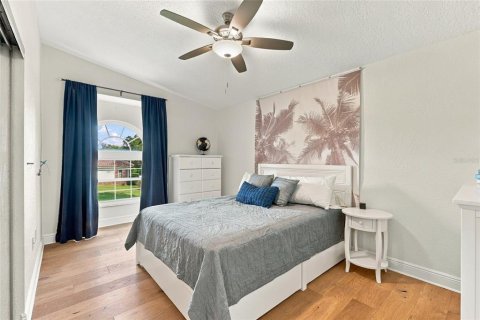 Touwnhouse à vendre à Saint Petersburg, Floride: 3 chambres, 200.58 m2 № 2399464 - photo 28