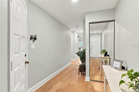 Touwnhouse à vendre à Saint Petersburg, Floride: 3 chambres, 200.58 m2 № 2399464 - photo 4