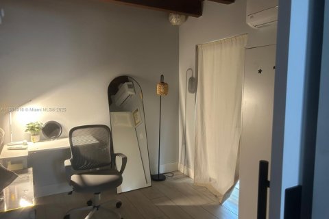 Immobilier commercial à louer à South Miami, Floride № 2018911 - photo 4