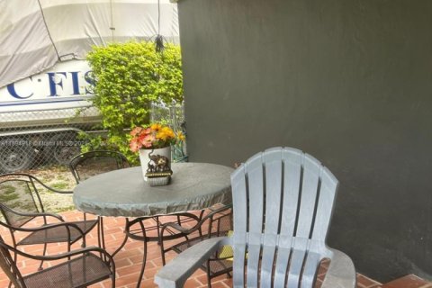 Immobilier commercial à louer à South Miami, Floride № 2018911 - photo 14