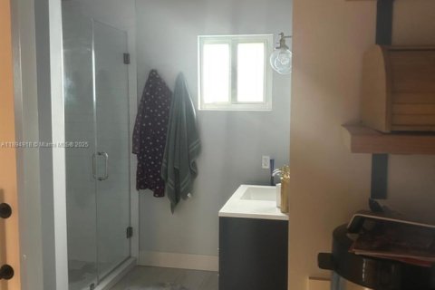 Immobilier commercial à louer à South Miami, Floride № 2018911 - photo 6