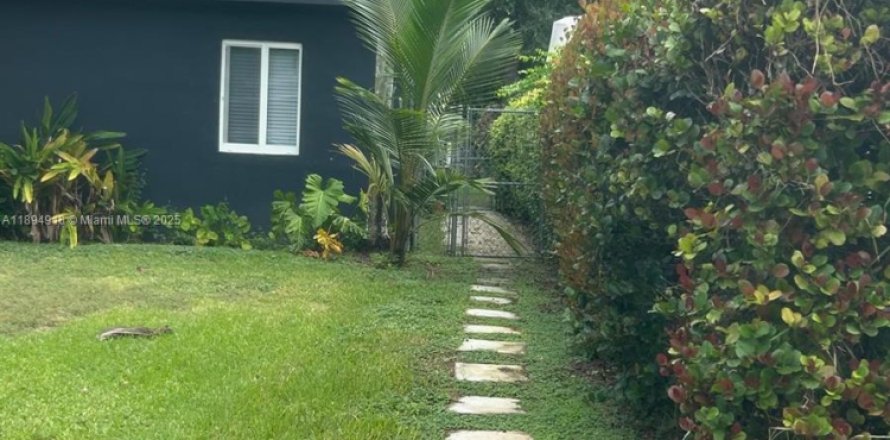 Immobilier commercial à South Miami, Floride № 2018911