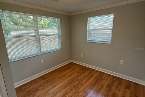 House in New Port Richey, Florida 3 bedrooms, 130.06 sq.m. № 1532772 - photo 14
