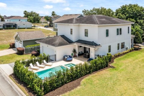 House in Four Corners, Florida 7 bedrooms, 365.85 sq.m. № 1564447 - photo 1