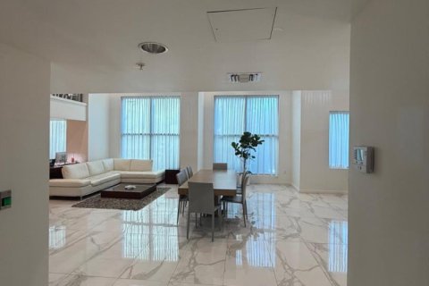 Condo in North Bay Village, Florida, 1 bedroom  № 2172338 - photo 11