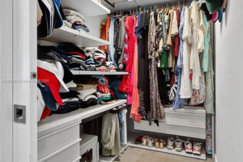 Condo in Aventura, Florida, 3 bedrooms  № 1943616 - photo 28