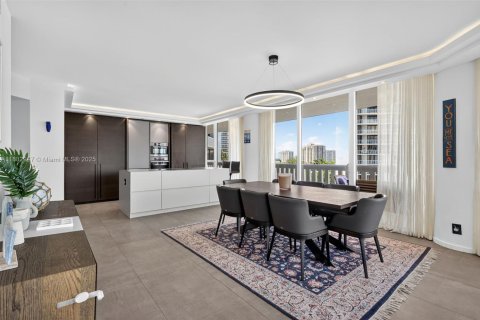 Condo in Aventura, Florida, 3 bedrooms  № 1943616 - photo 19