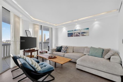 Condo in Aventura, Florida, 3 bedrooms  № 1943616 - photo 16