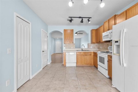 Touwnhouse à vendre à Odessa, Floride: 2 chambres, 115.2 m2 № 2218054 - photo 10
