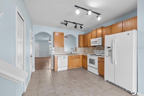 Touwnhouse à vendre à Odessa, Floride: 2 chambres, 115.2 m2 № 2218054 - photo 11