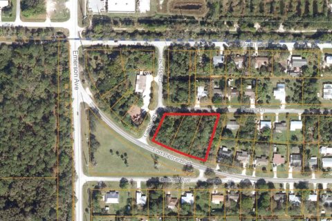 Immobilier commercial à St. Lucie, Floride № 2153842