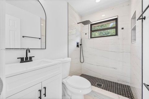 House in Deerfield Beach, Florida 3 bedrooms, 118.73 sq.m. № 1878378 - photo 16