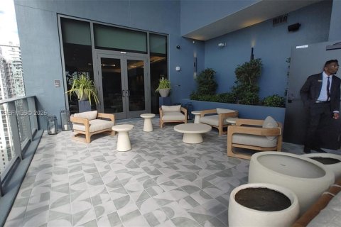 Condo in Miami Beach, Florida, 1 bedroom  № 2179427 - photo 12
