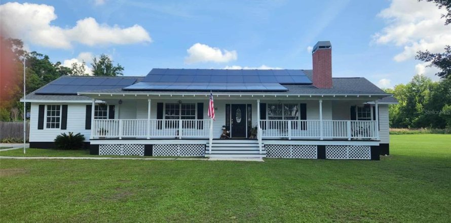 House in Dade City, Florida 4 bedrooms, 215.16 sq.m. № 1750225