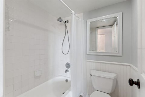 Condo in Lake Wales, Florida, 2 bedrooms № 2093349 - photo 24