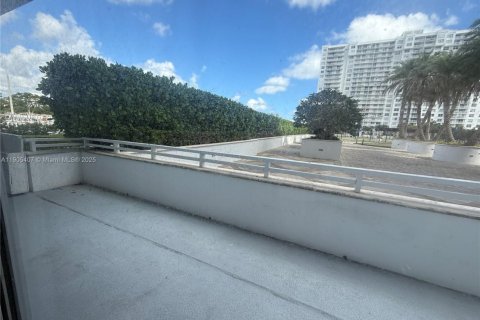Copropriété à vendre à Aventura, Floride: 2 chambres, 154.78 m2 № 1956167 - photo 14