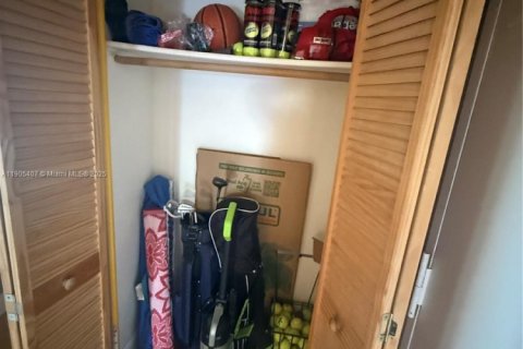 Copropriété à vendre à Aventura, Floride: 2 chambres, 154.78 m2 № 1956167 - photo 12