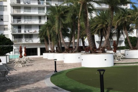 Copropriété à vendre à Aventura, Floride: 2 chambres, 154.78 m2 № 1956167 - photo 20