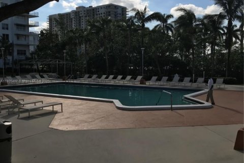 Copropriété à vendre à Aventura, Floride: 2 chambres, 154.78 m2 № 1956167 - photo 15