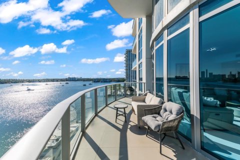 Copropriété à vendre à North Miami Beach, Floride: 2 chambres, 169.83 m2 № 2244315 - photo 14