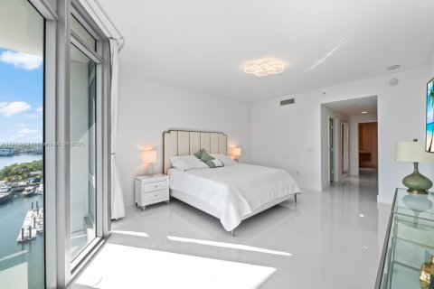 Copropriété à vendre à North Miami Beach, Floride: 2 chambres, 169.83 m2 № 2244315 - photo 25
