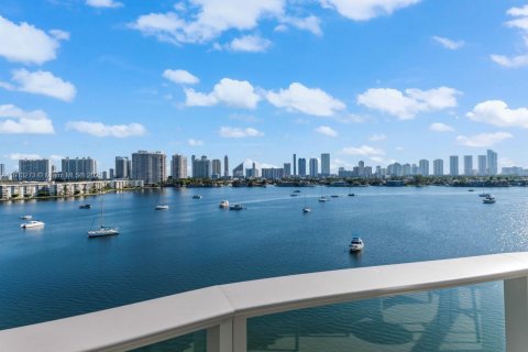 Copropriété à vendre à North Miami Beach, Floride: 2 chambres, 169.83 m2 № 2244315 - photo 16